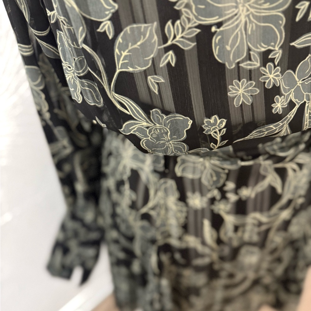 Reiss Black Floral Long Sleeve Dress - Picture 16 of 16